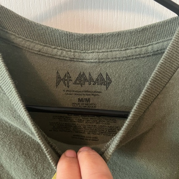 Def Leppard - Picture 3 of 3